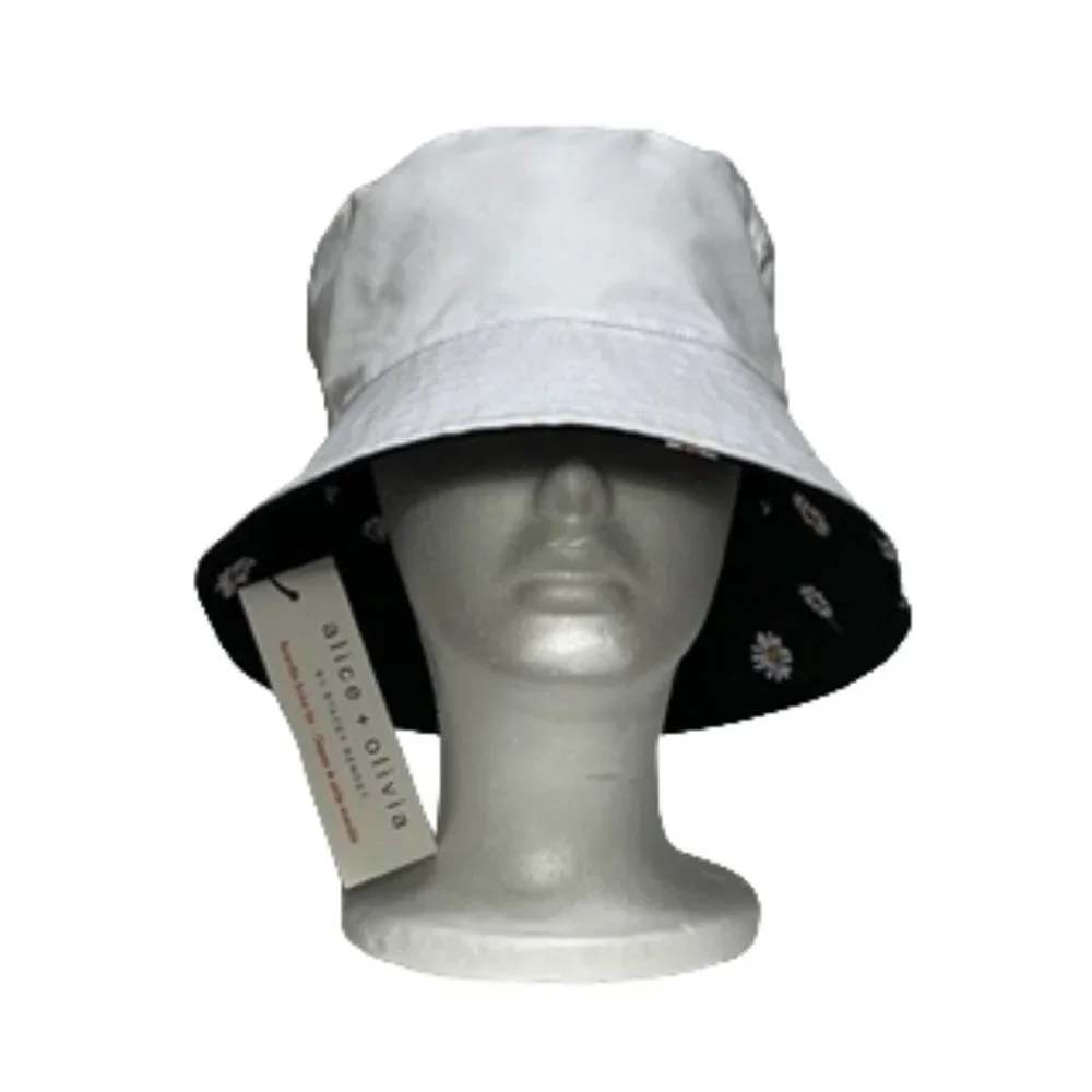 ALICE + OLIVIA Reversible Bucket Hat: Black with Daisy Print And Solid White NWT - Picture 3 of 11